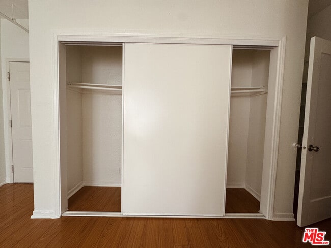 Building Photo - 920 S Hobart Blvd