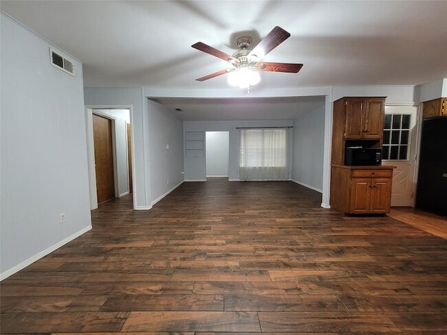 Building Photo - 738 Hawthorne Ln