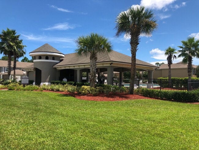 Building Photo - End Unit in Gables at Wingfield - Priced t...