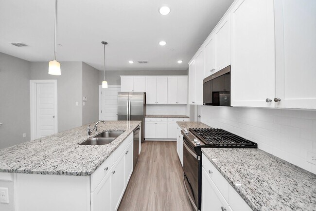 Building Photo - 5300 Berkeley Knl Cir