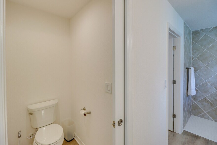 Building Photo - 6551 Mason Pl