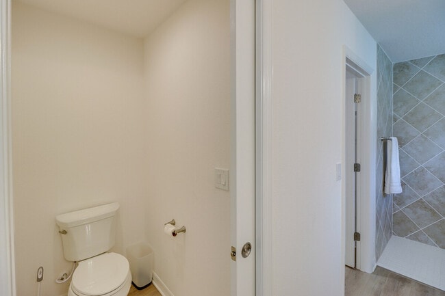 Building Photo - 6551 Mason Pl