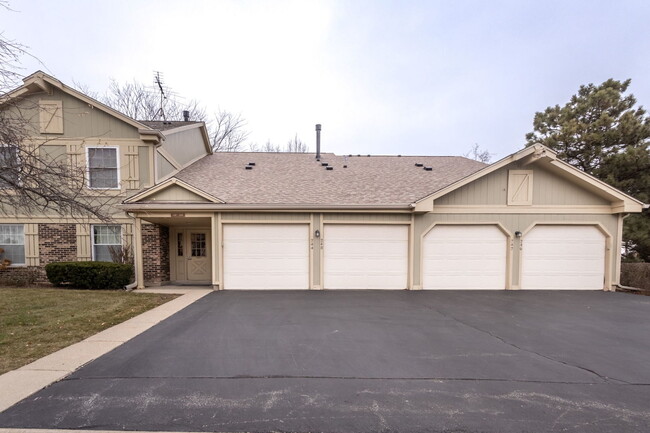 Building Photo - 246 Thornapple Ct