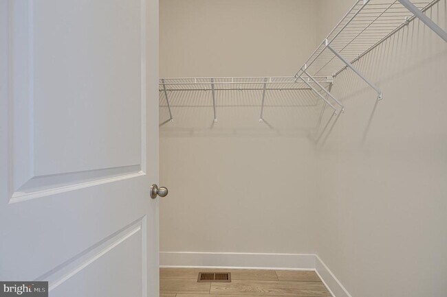 Building Photo - 2705 Ferry Bar Dr