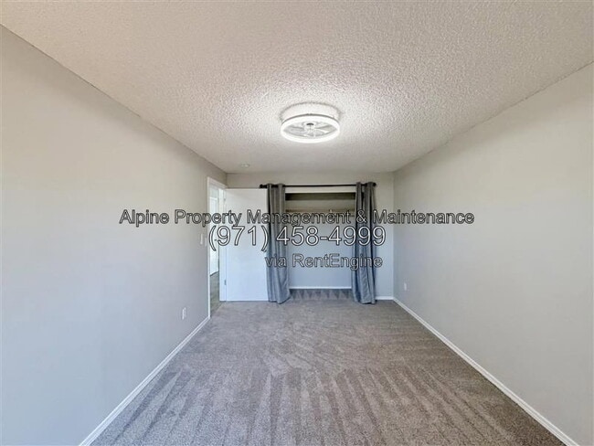 Building Photo - 17282 SW Alexander St