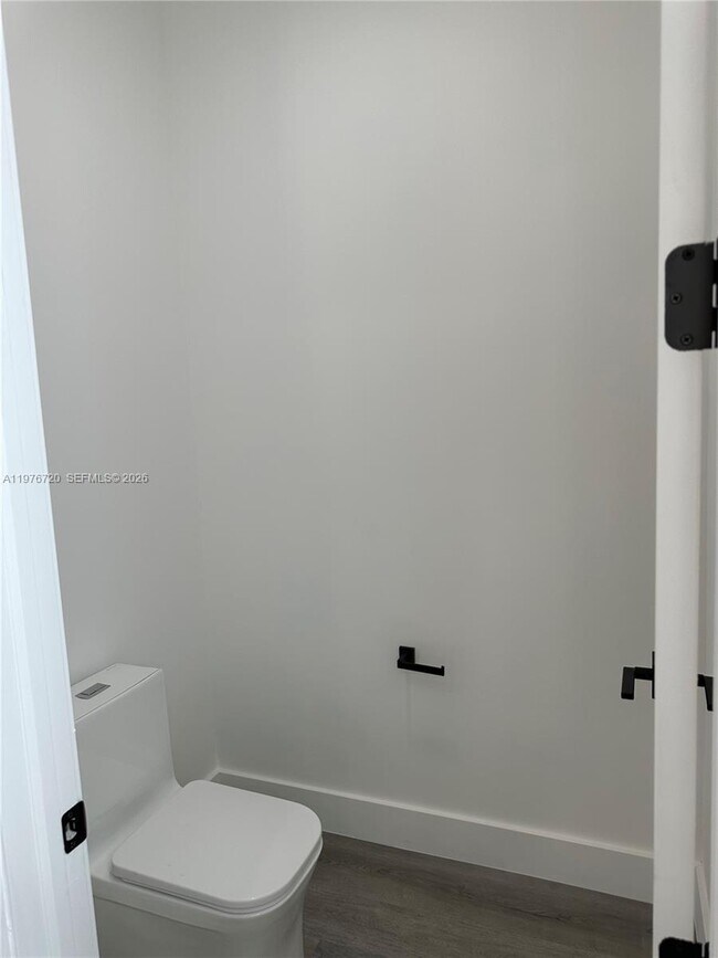 Building Photo - Southwest 32nd Avenue, Fort Lauderdale, FL 33312 - 4 BR 2 BA townhouse