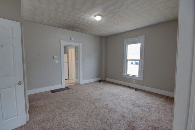Building Photo - 1118 17th Ave