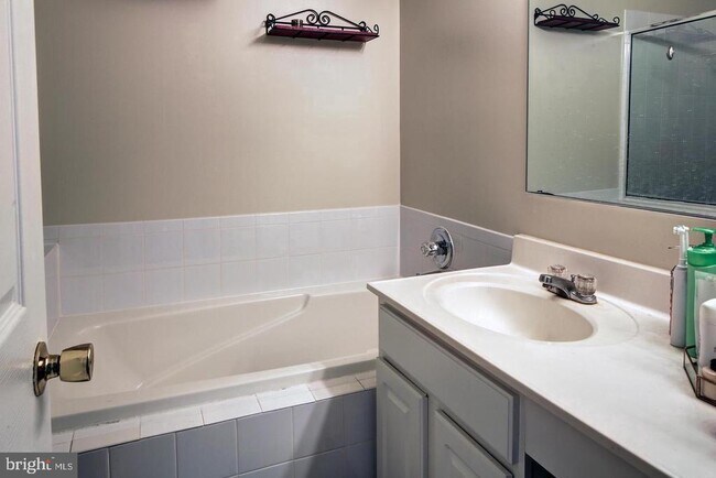 Building Photo - 6351 Wind Rider Way