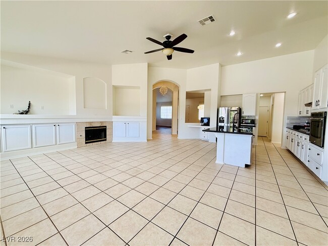 Building Photo - 2547 Serenity Hollow Dr