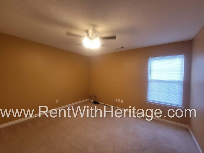 Building Photo - WOW!!! GORGEOUS HOME IN POPULAR CREEKSIDE SUBDIVSION / SWIM / TENNIS / UPGRADES GALLORE