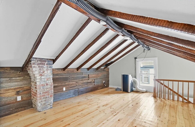 Building Photo - 407 Tusculum Ave