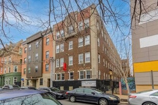Building Photo - The Antoinette