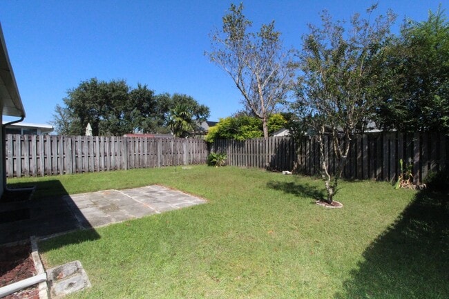 Building Photo - WIP – Coming Available 10/24! Charming 2BD...