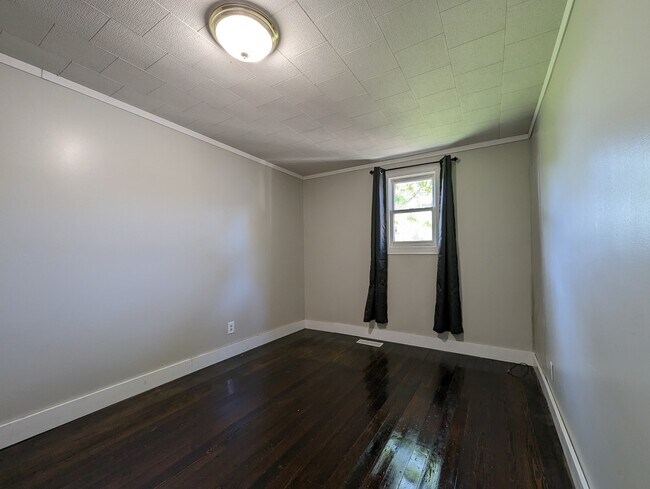 Building Photo - 703 Lafayette Ave