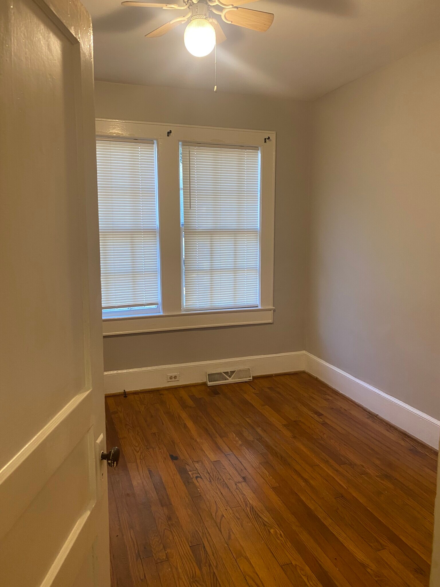 Building Photo - 2103 Marion St