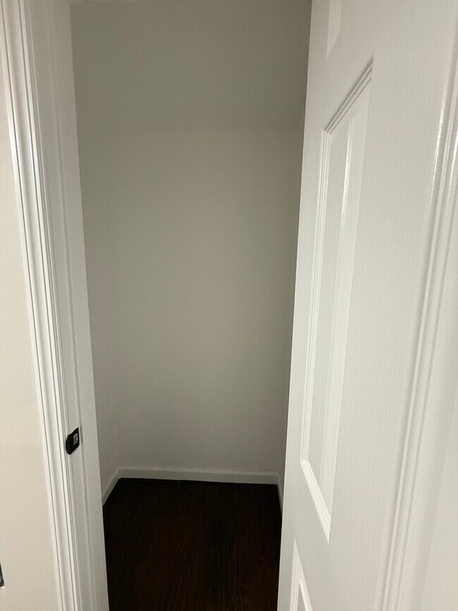 Building Photo - 255 Kawameeh Dr