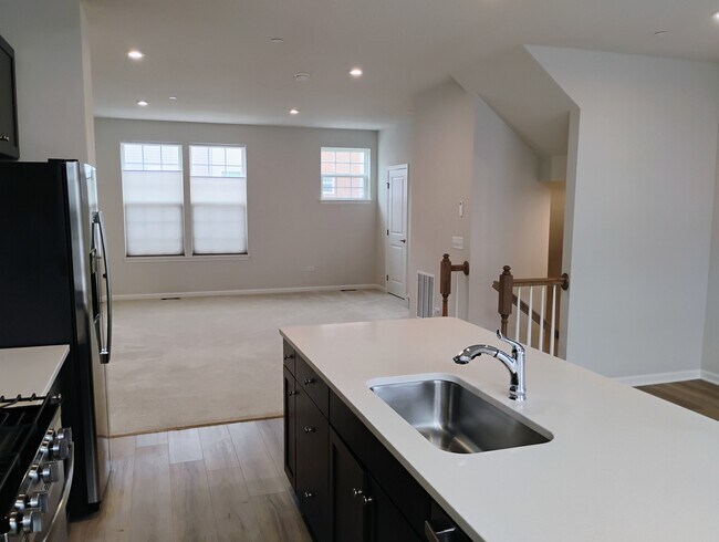 Building Photo - 936 Jenkins Ct