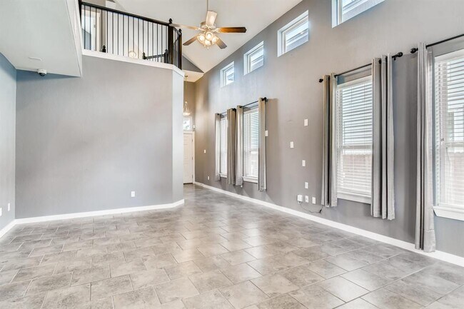 Building Photo - 16229 Travesia Way