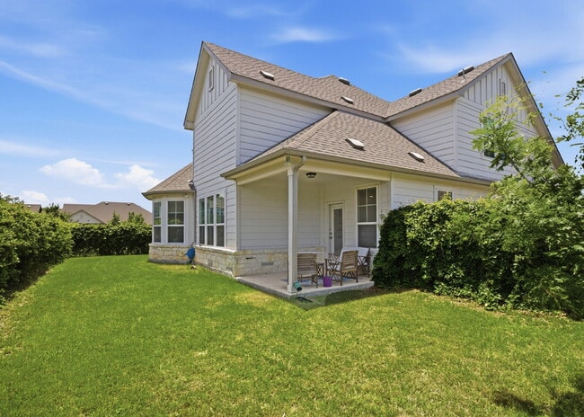 Building Photo - 9010 Canopy Bnd