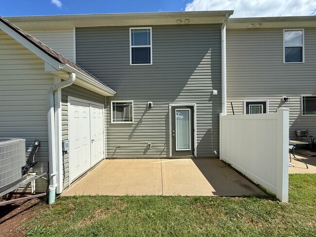 Rear view of the property. - 3010 Bellflower Cir