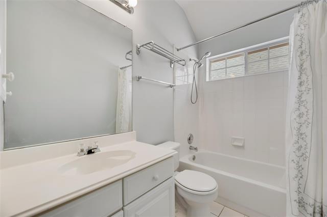 Building Photo - 9013 Crown Point Cir