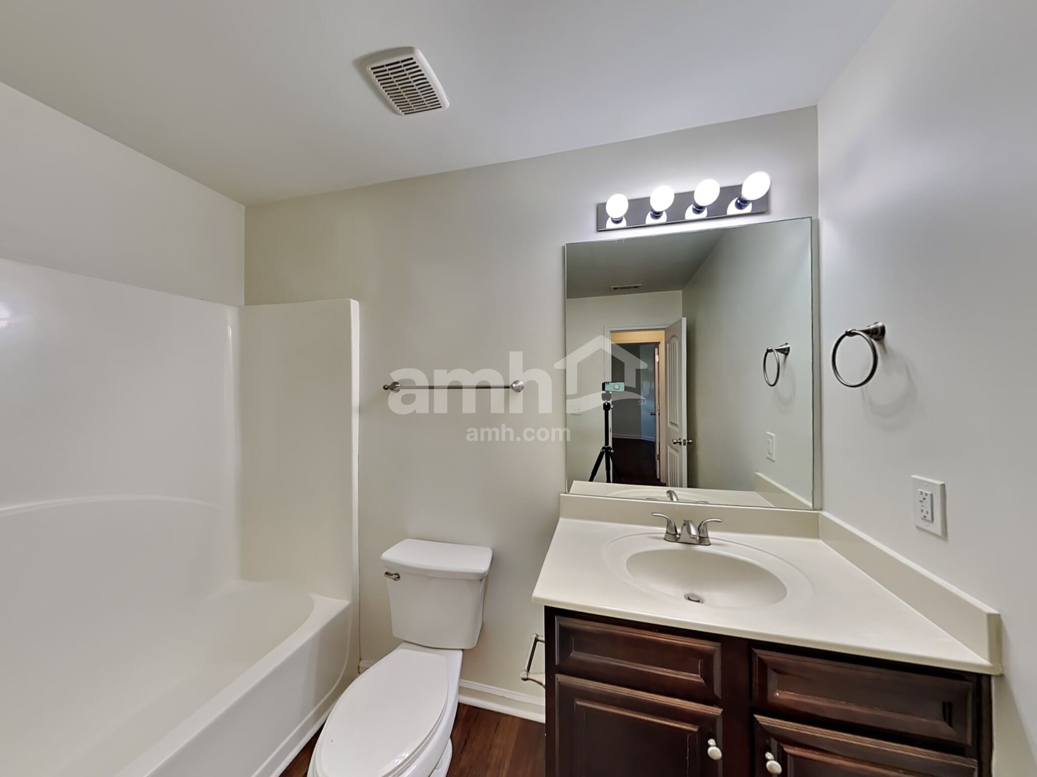 Building Photo - 3389 Gardenside Walk SW