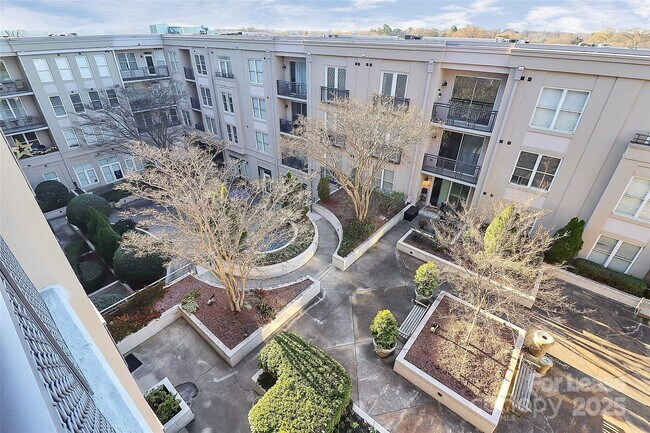 Building Photo - 1315 East Blvd