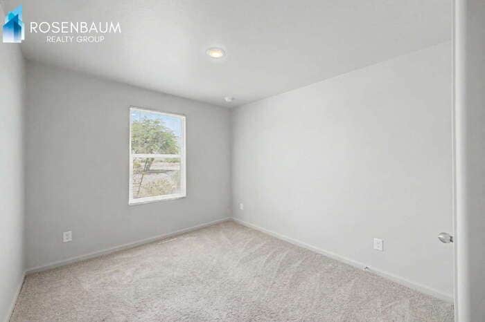 Building Photo - 3520 N La Paz Dr