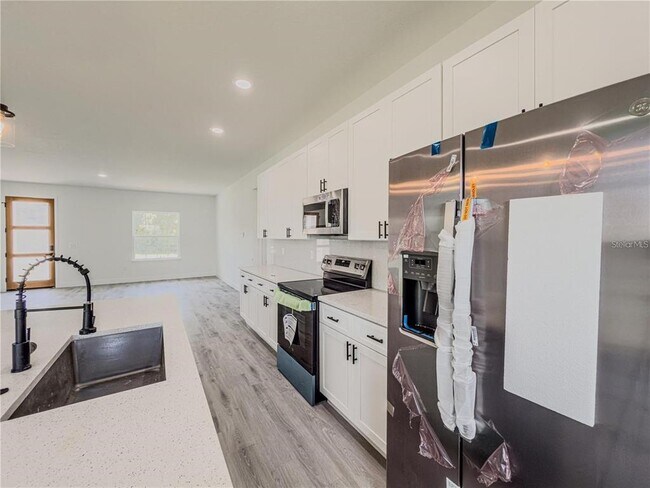 Building Photo - 14245 SW 28th Ct