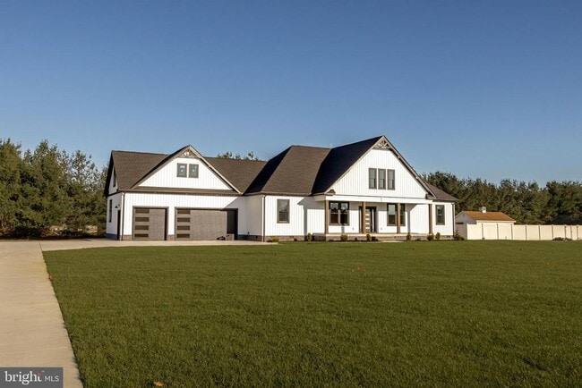 Building Photo - 5692 King Stuart Dr