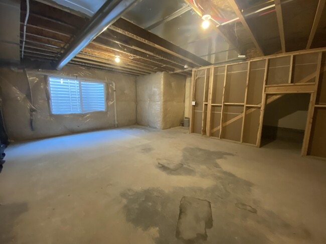 Building Photo - 15499 Aqua Mountain Ln