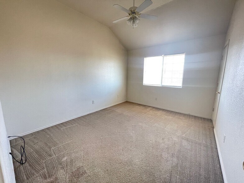 Building Photo - 4408 Abigail Dr
