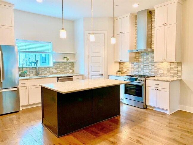 Building Photo - 4012 Manifest Ln