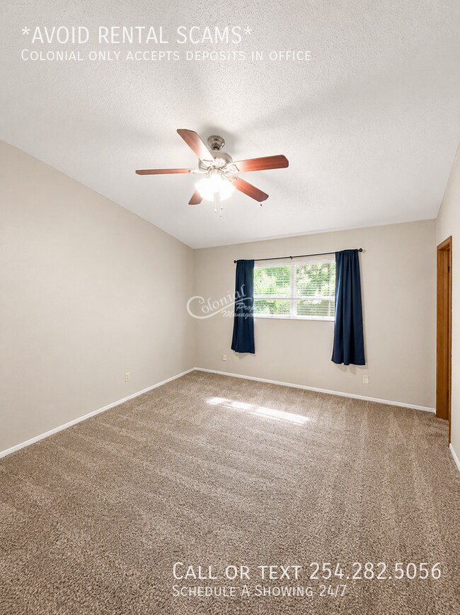 Building Photo - 3704 Saratoga-