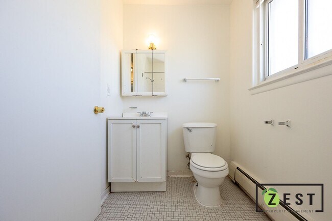 Building Photo - 22330 W Warren