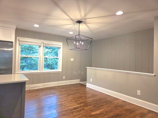 Building Photo - 6126 Netherwood Dr