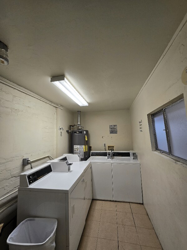 Building Photo - 1609 N Louis Ln