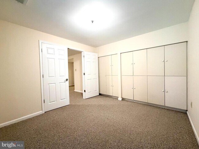 Building Photo - 7418 Crestberry Ln