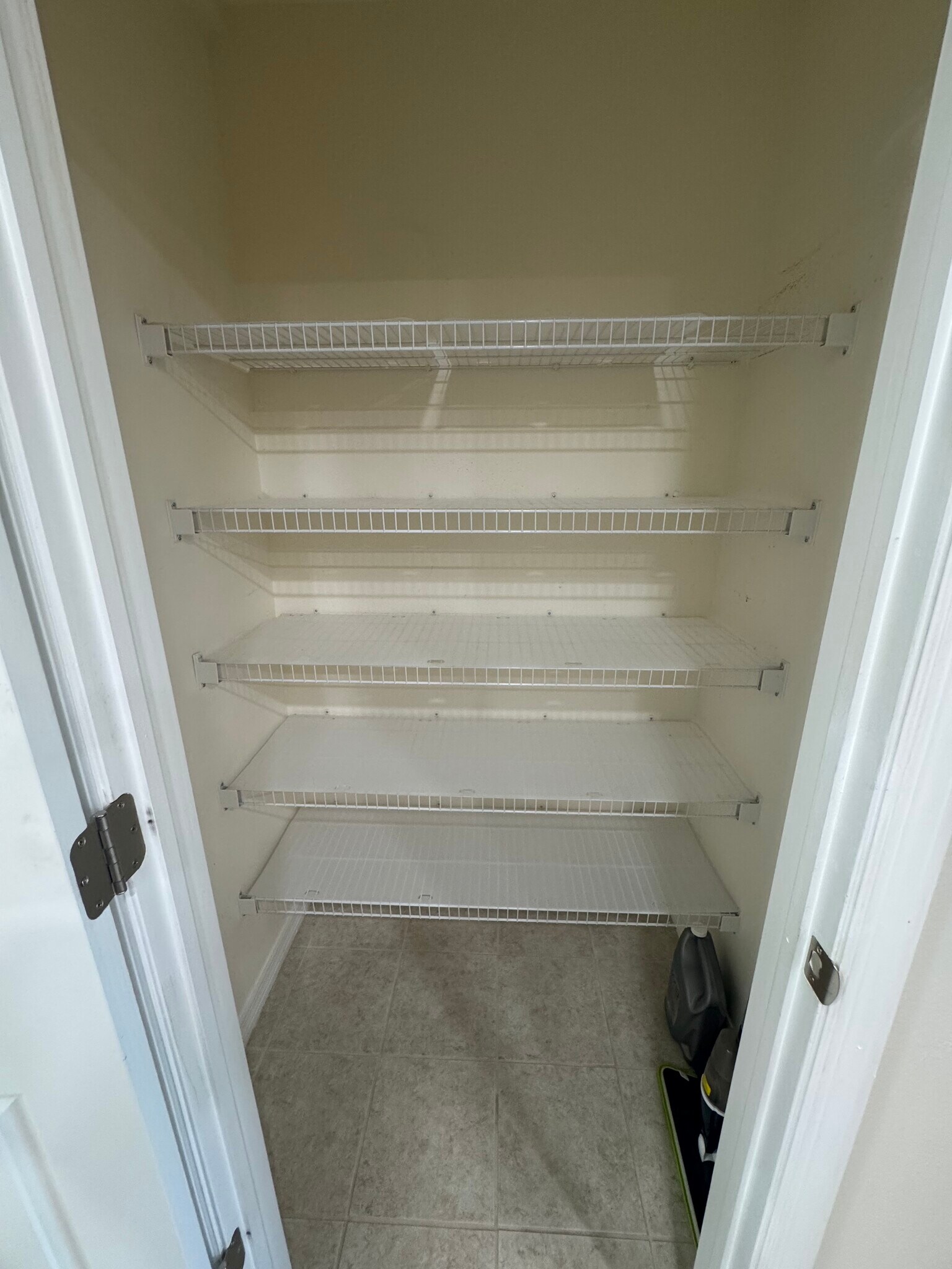 Building Photo - 8741 Spruce Hills Ct