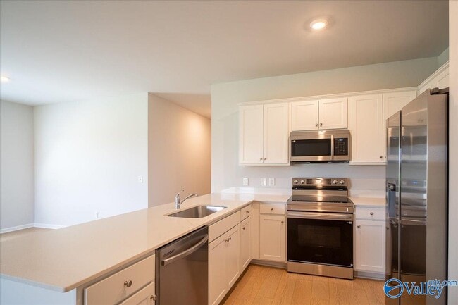 Building Photo - 22845 Dashwood Ln