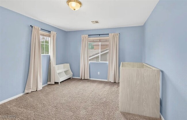 Building Photo - 233 Lynbrook St
