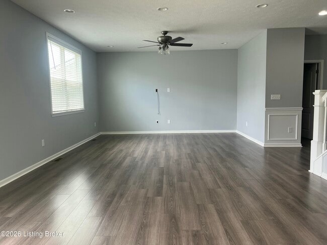 Building Photo - 5057 Tealwood Dr