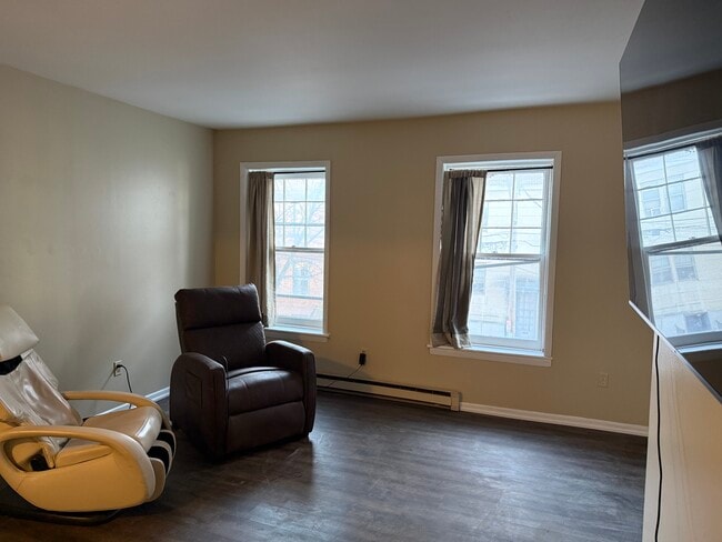 Building Photo - 377 Hudson Ave