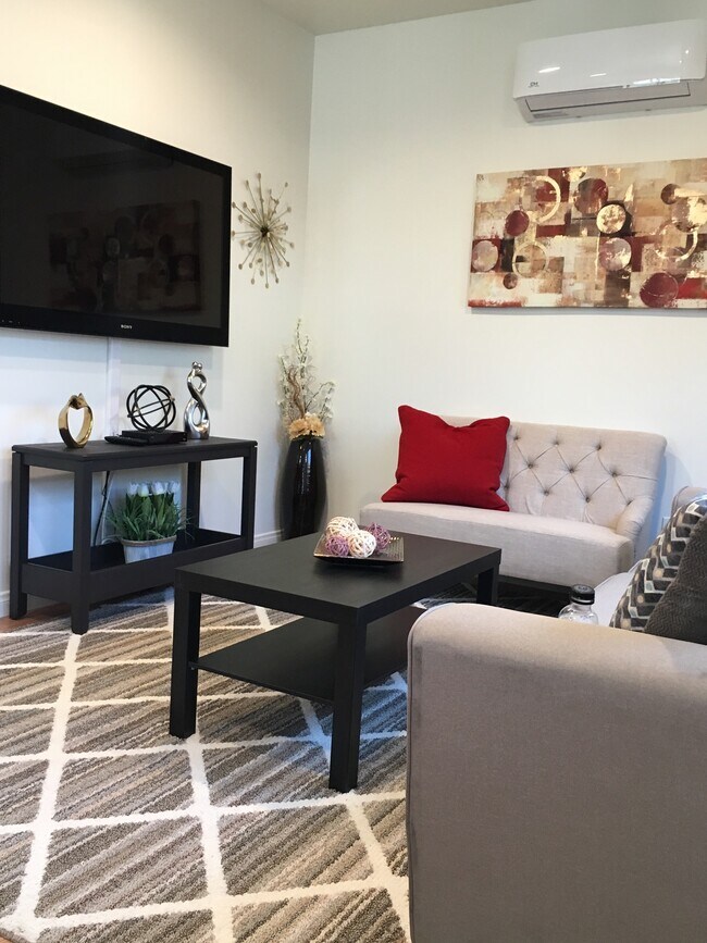 Building Photo - 5428 Colfax Ave