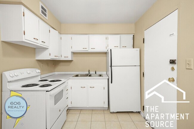 Building Photo - 1213 34th Ave