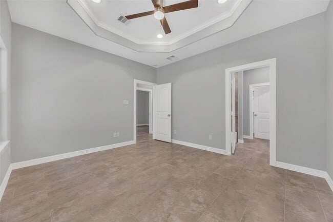 Building Photo - 10 Snead Ln