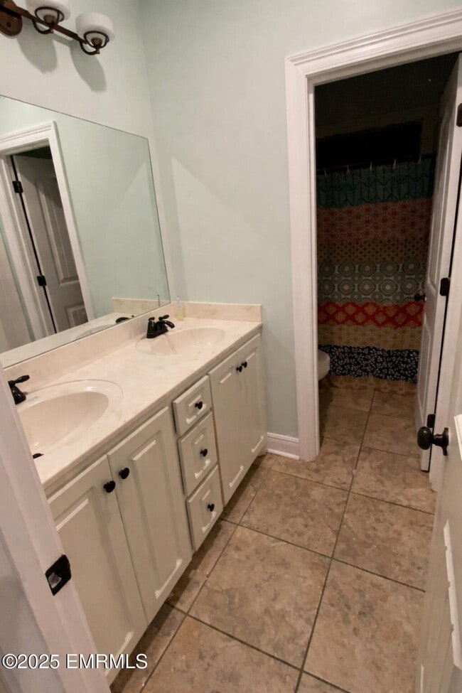 Building Photo - 11767 Maiden Rd