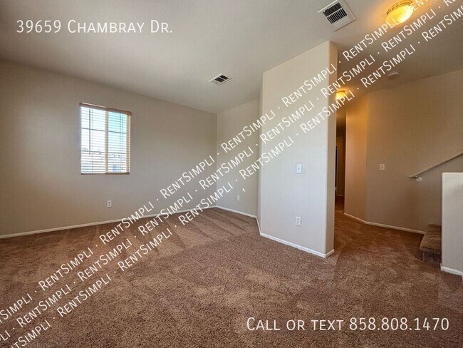 Building Photo - 39659 Chambray Dr