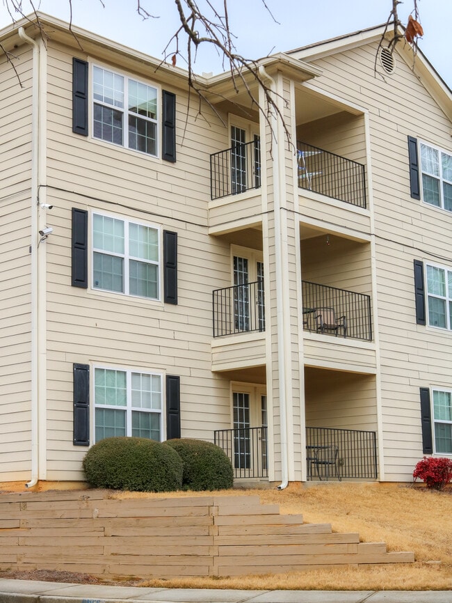 Primary Photo - Harbins Manor Apartments