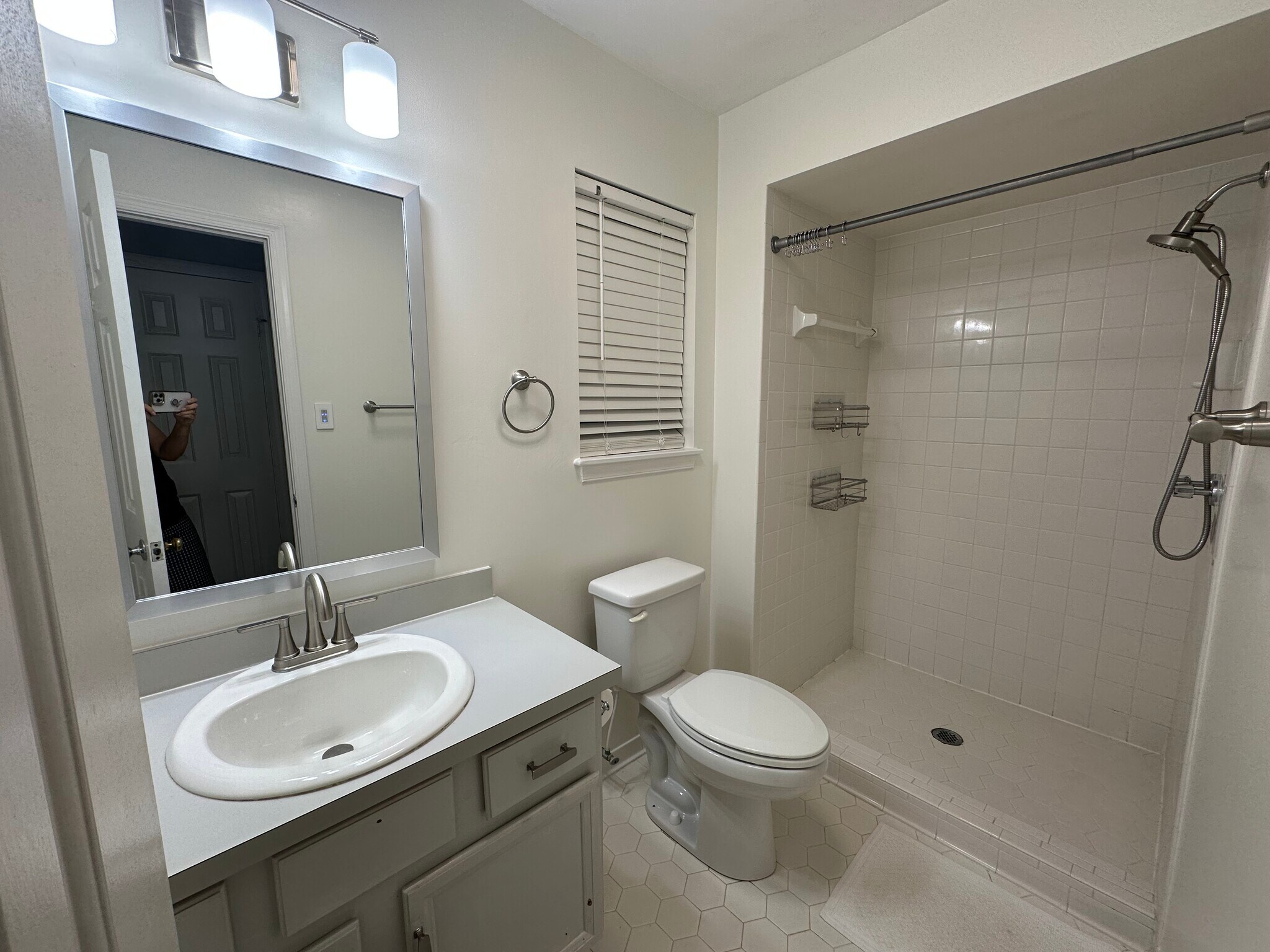 Primary Bath - 4629 Truman Ln